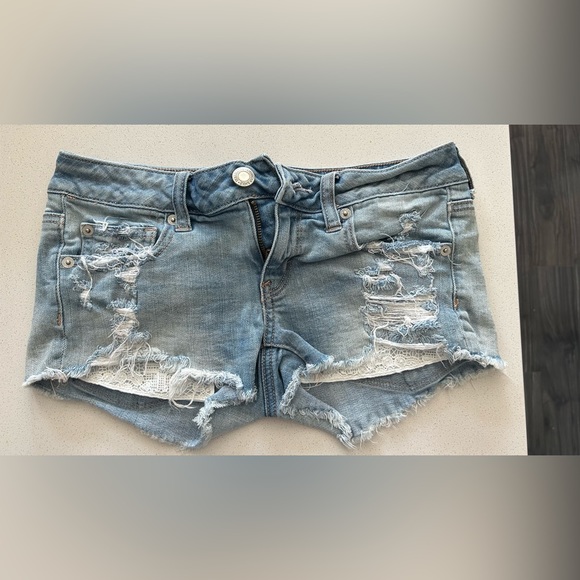 American Eagle Shorts - Picture 4 of 9